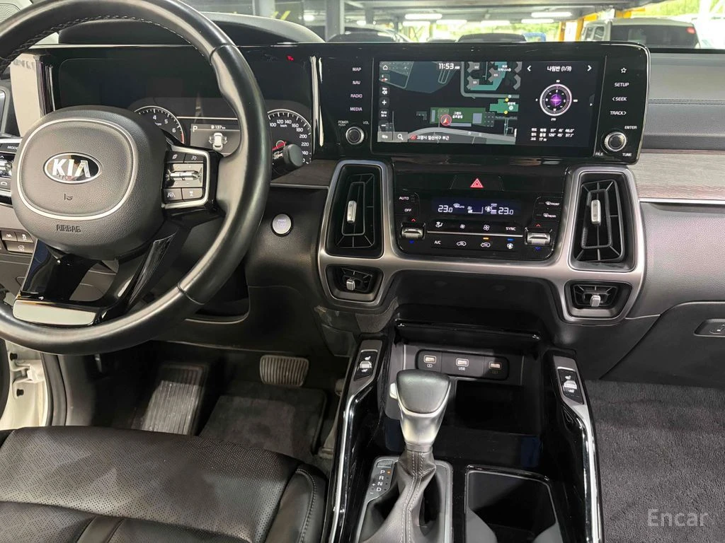 Kia Sorento 2.5T* EXCLUSIVE* ОБДУХВАНЕ* ХЕДЪП* 360КАМЕРА* , снимка 6 - Автомобили и джипове - 55969964
