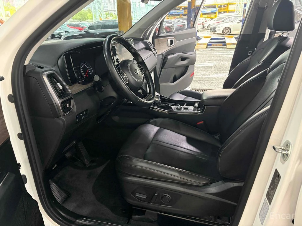 Kia Sorento 2.5T* EXCLUSIVE* ОБДУХВАНЕ* ХЕДЪП* 360КАМЕРА* , снимка 11 - Автомобили и джипове - 55969964