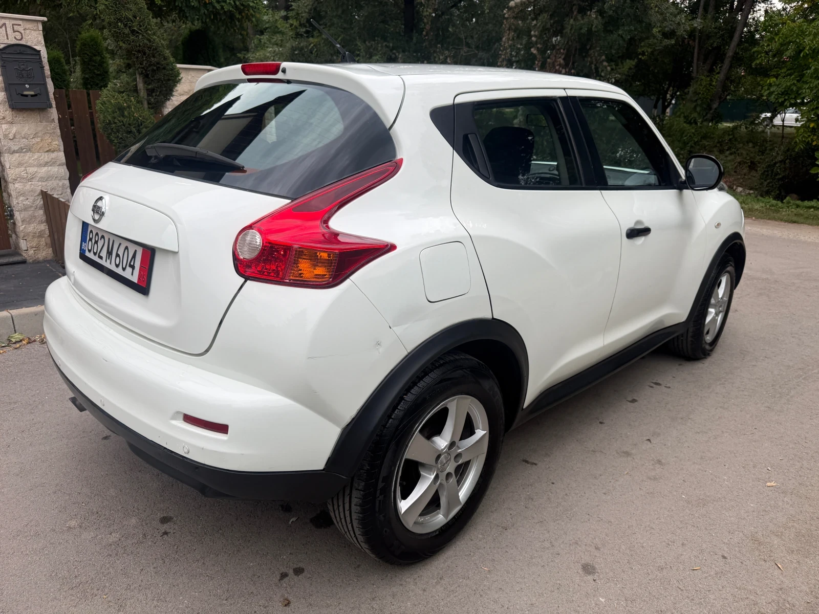 Nissan Juke 1.6 Бензин / Газ метан, снимка 5 - Автомобили и джипове - 56046174