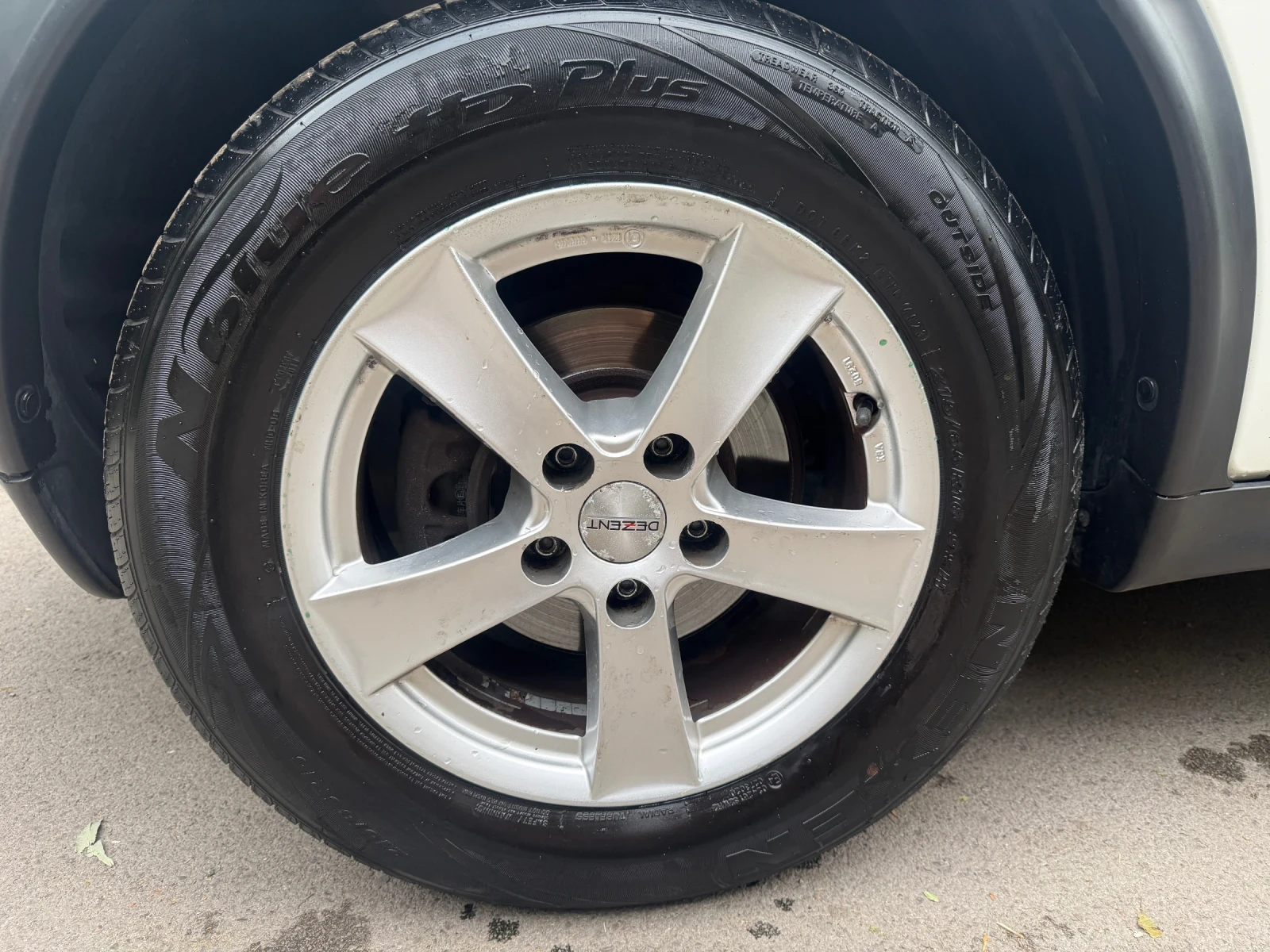 Nissan Juke 1.6 Бензин / Газ метан, снимка 14 - Автомобили и джипове - 56046174
