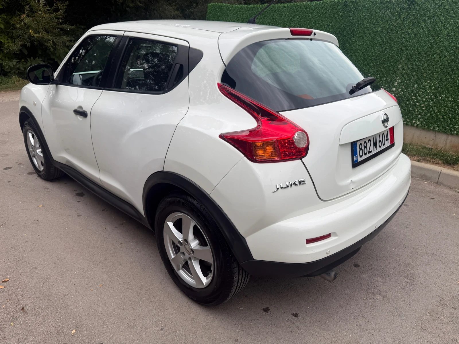 Nissan Juke 1.6 Бензин / Газ метан, снимка 4 - Автомобили и джипове - 56046174