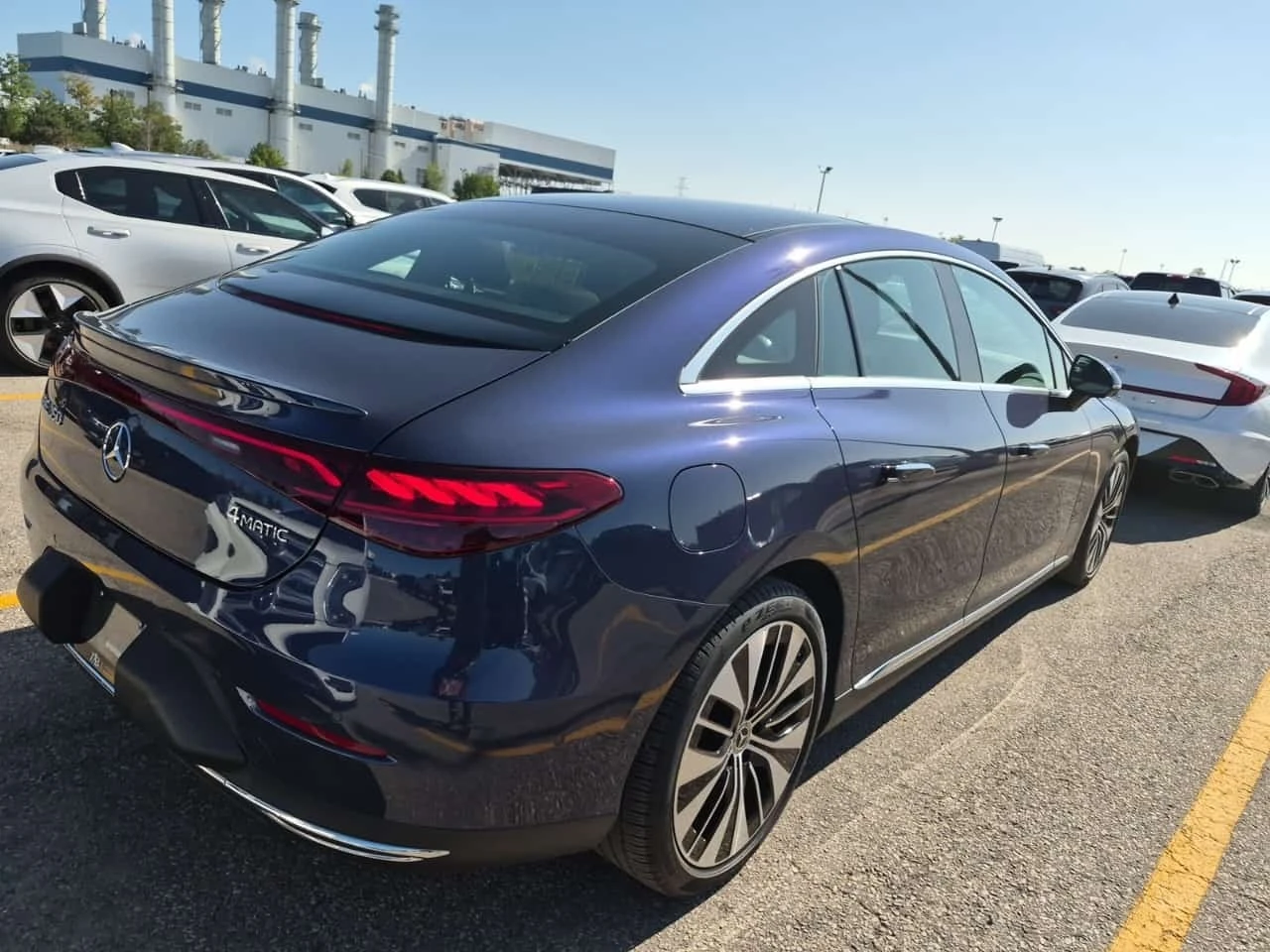 Mercedes-Benz EQE / ОБДУХВАНЕ / ДИСТРОНИК / 360 / ПАНО, снимка 2 - Автомобили и джипове - 56262363