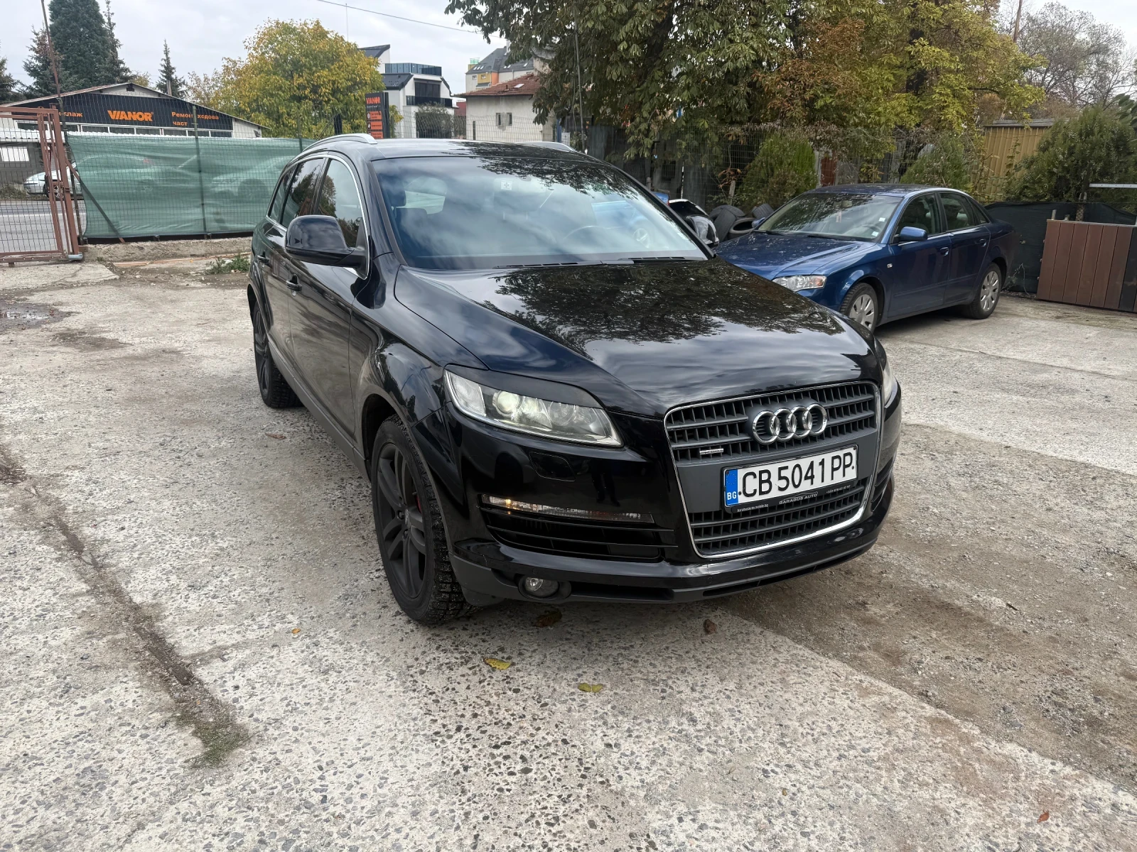 Audi Q7, снимка 3 - Автомобили и джипове - 56551521