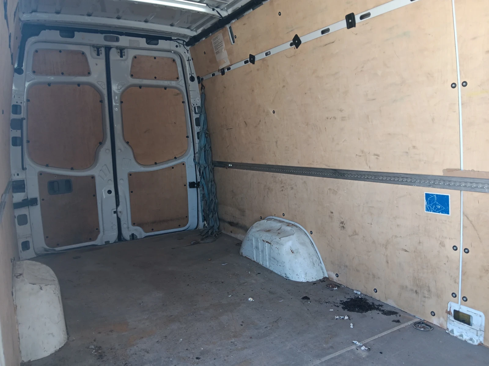 Mercedes-Benz Sprinter 313 2.2CDI - изображение 8