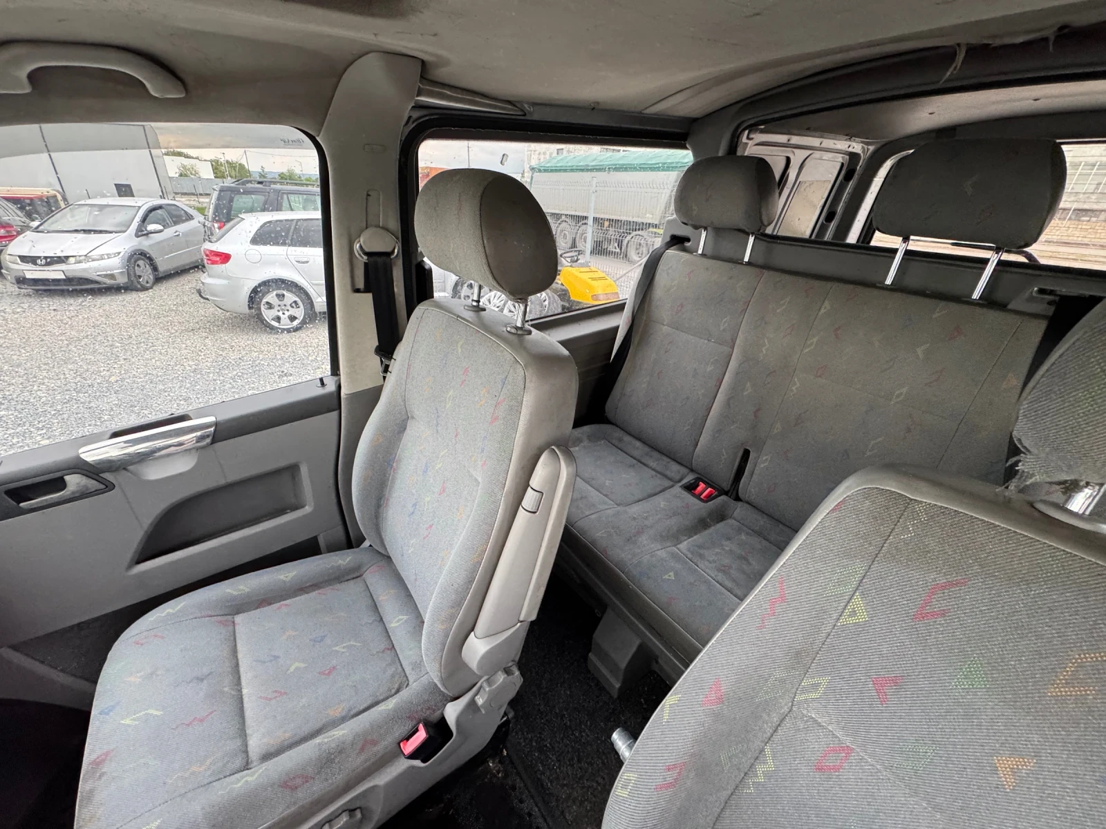 VW T5 2.5TDI 131, снимка 13 - Бусове и автобуси - 54632864