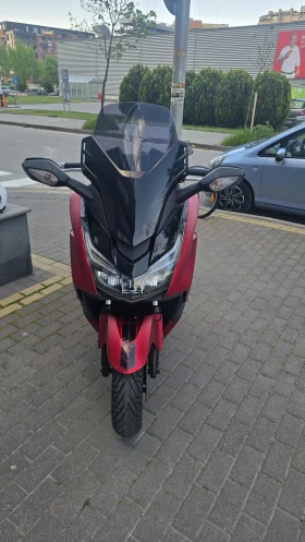 Honda Forza 125 Full led/ABS 15000 Kм/ Напълно обслужен, снимка 2