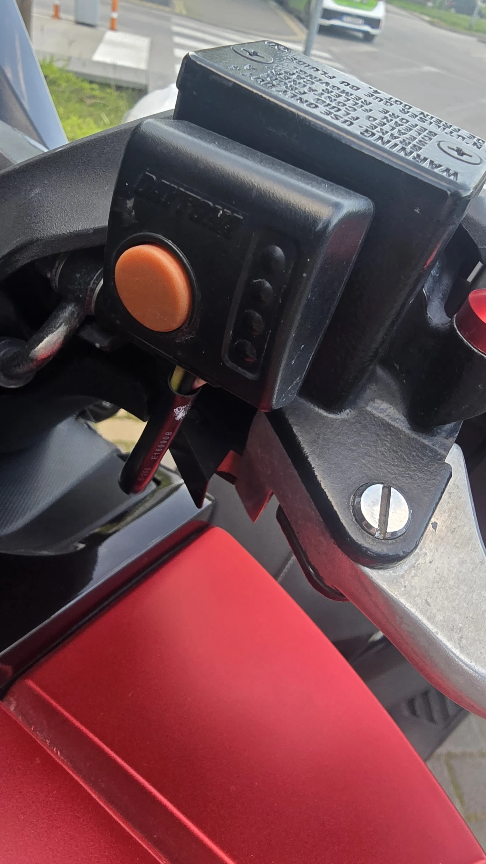 Honda Forza 125 Full led/ABS 15000 Kм/ Напълно обслужен, снимка 6 - Мотоциклети и мототехника - 54348087