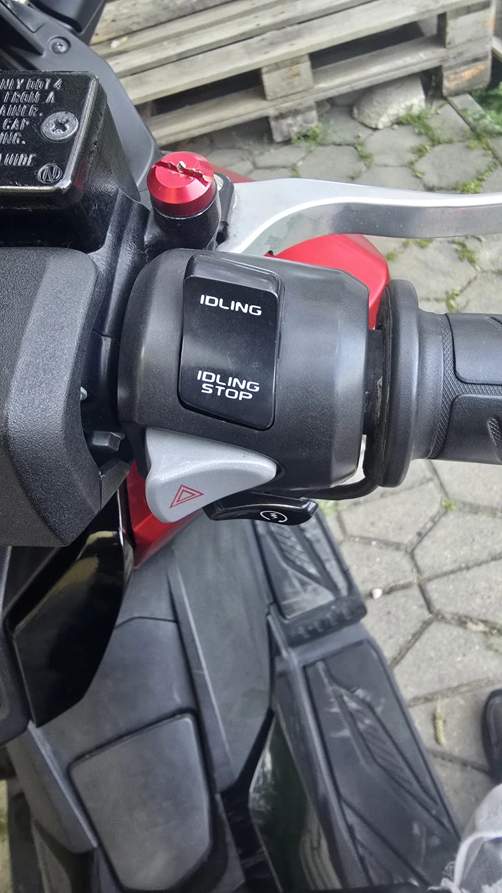 Honda Forza 125 Full led/ABS 15000 Kм/ Напълно обслужен, снимка 9 - Мотоциклети и мототехника - 54348087