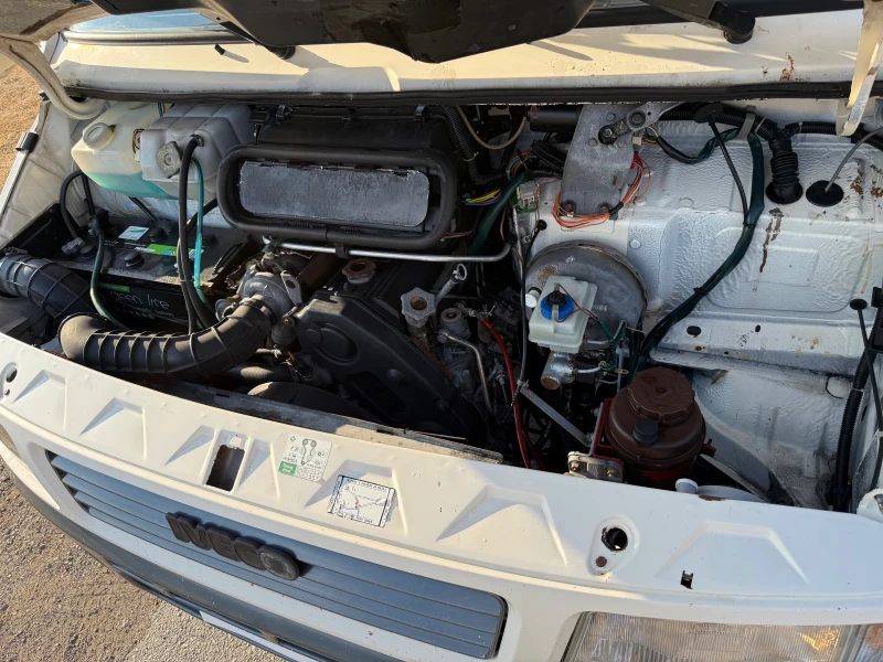 Кемпер Burstner Iveco, снимка 10 - Каравани и кемпери - 51234935