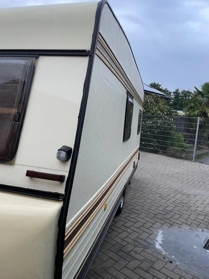 Каравана Burstner, снимка 4 - Каравани и кемпери - 53401056