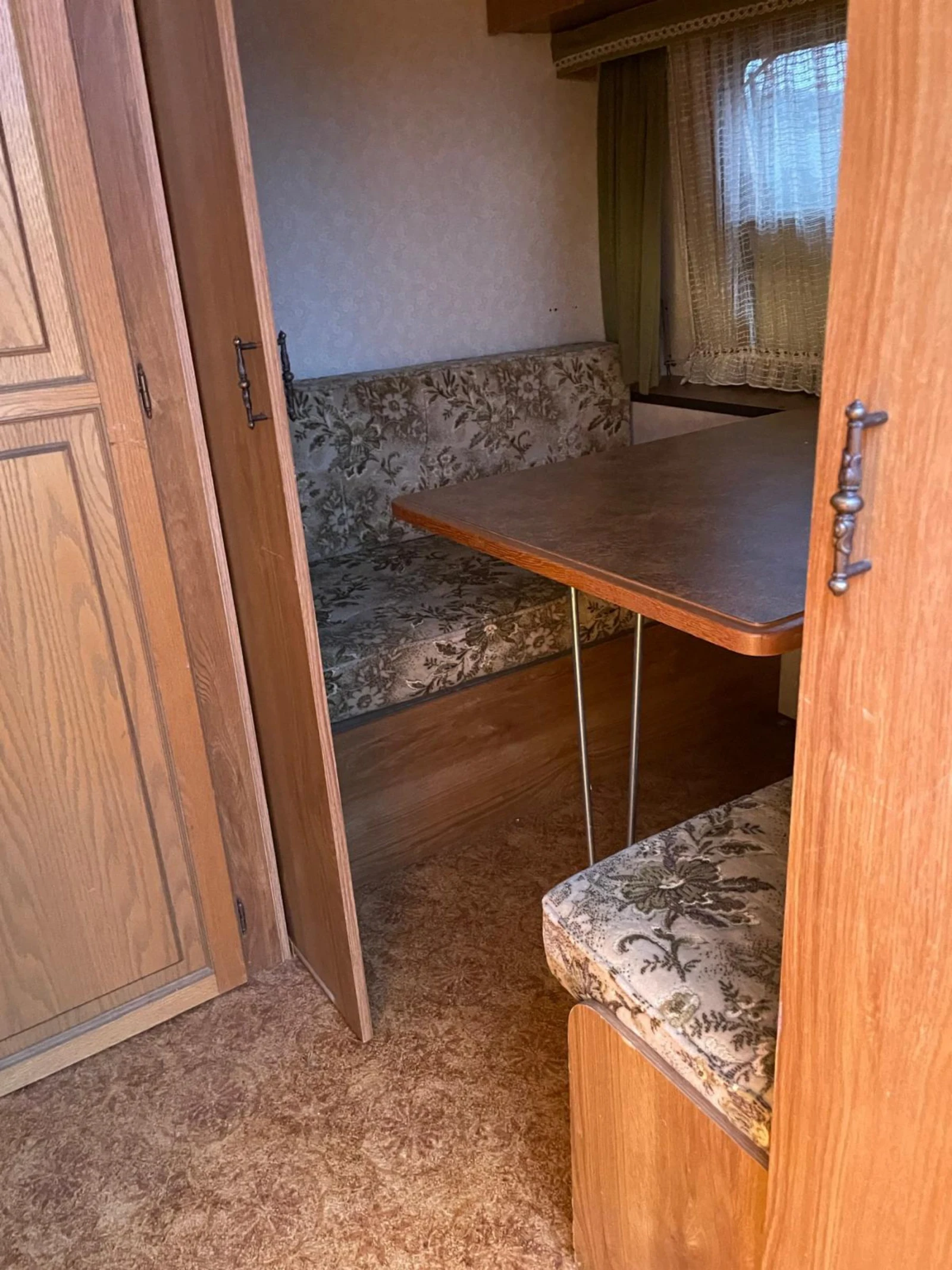 �������� Burstner | Mobile.bg � ����������� 8