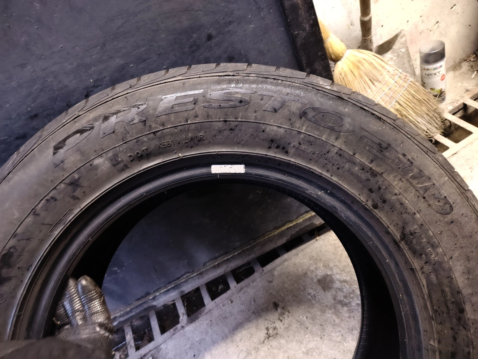 Гуми Летни 235/65R17, снимка 5 - Гуми и джанти - 54103433