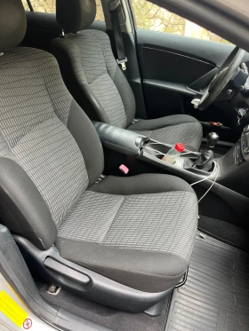 Toyota Avensis 2.0 D4D, снимка 14