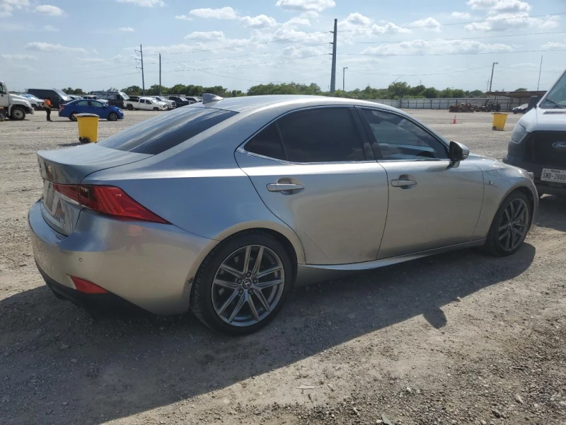 Lexus IS 300, снимка 3 - Автомобили и джипове - 47618267