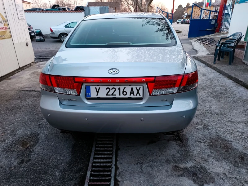 Hyundai Grandeur, снимка 3 - Автомобили и джипове - 49104139