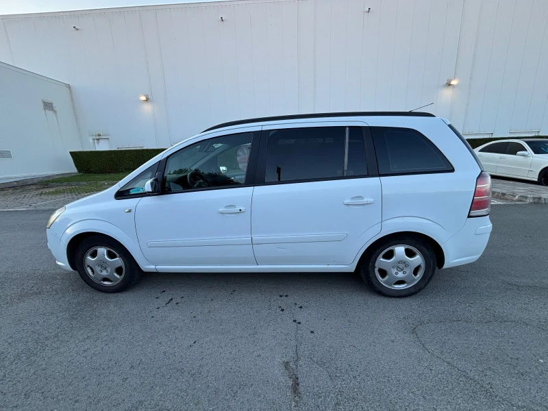 Opel Zafira 1.6, снимка 3 - Автомобили и джипове - 51311141