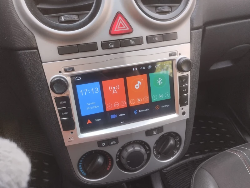 Opel Corsa Бензин/газ, снимка 11 - Автомобили и джипове - 52029281