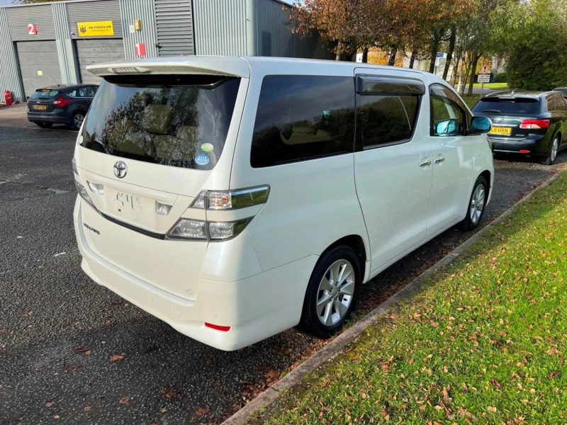 Toyota Alphard Vellfire , снимка 6 - Автомобили и джипове - 52433231