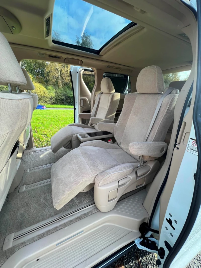 Toyota Alphard Vellfire , снимка 8 - Автомобили и джипове - 52433231