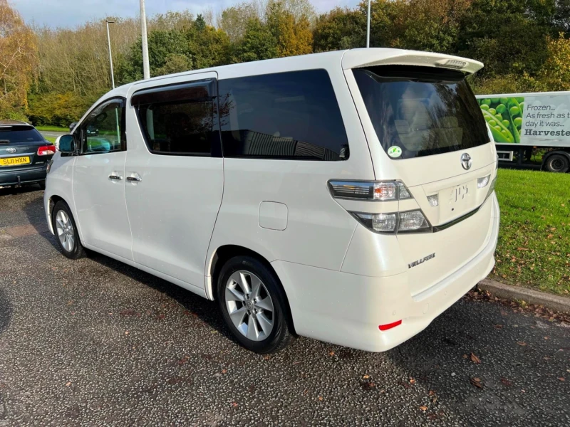 Toyota Alphard Vellfire , снимка 4 - Автомобили и джипове - 52433231