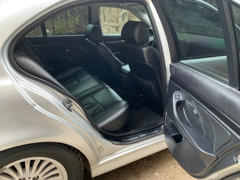 BMW 523, снимка 9 - Автомобили и джипове - 52671678