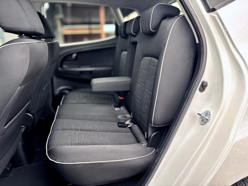 Kia Venga, снимка 13 - Автомобили и джипове - 53053710