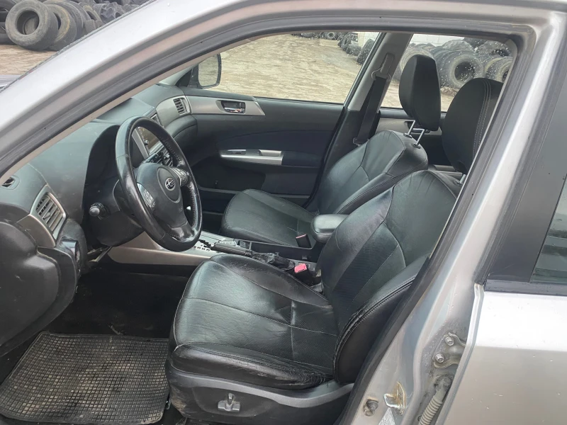 Subaru Forester 2.5 Турбо Швейцария, снимка 9 - Автомобили и джипове - 53373333