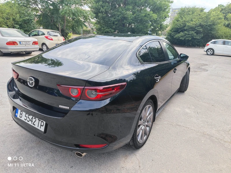 Mazda 3 2.5 Skyactive , снимка 3 - Автомобили и джипове - 53536415