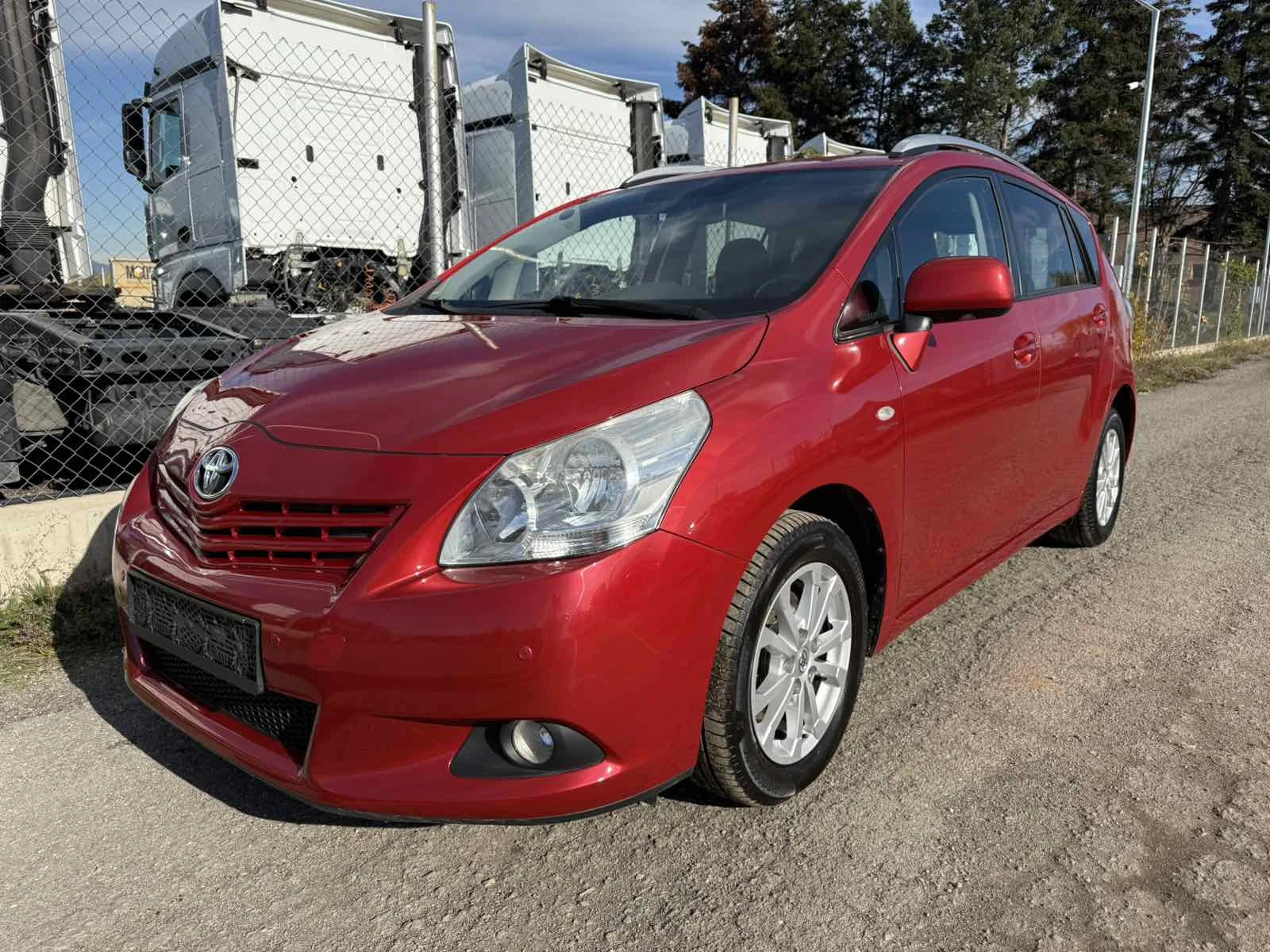 Toyota Verso 1.8i ТОП СЪСТОЯНИЕ, снимка 1
