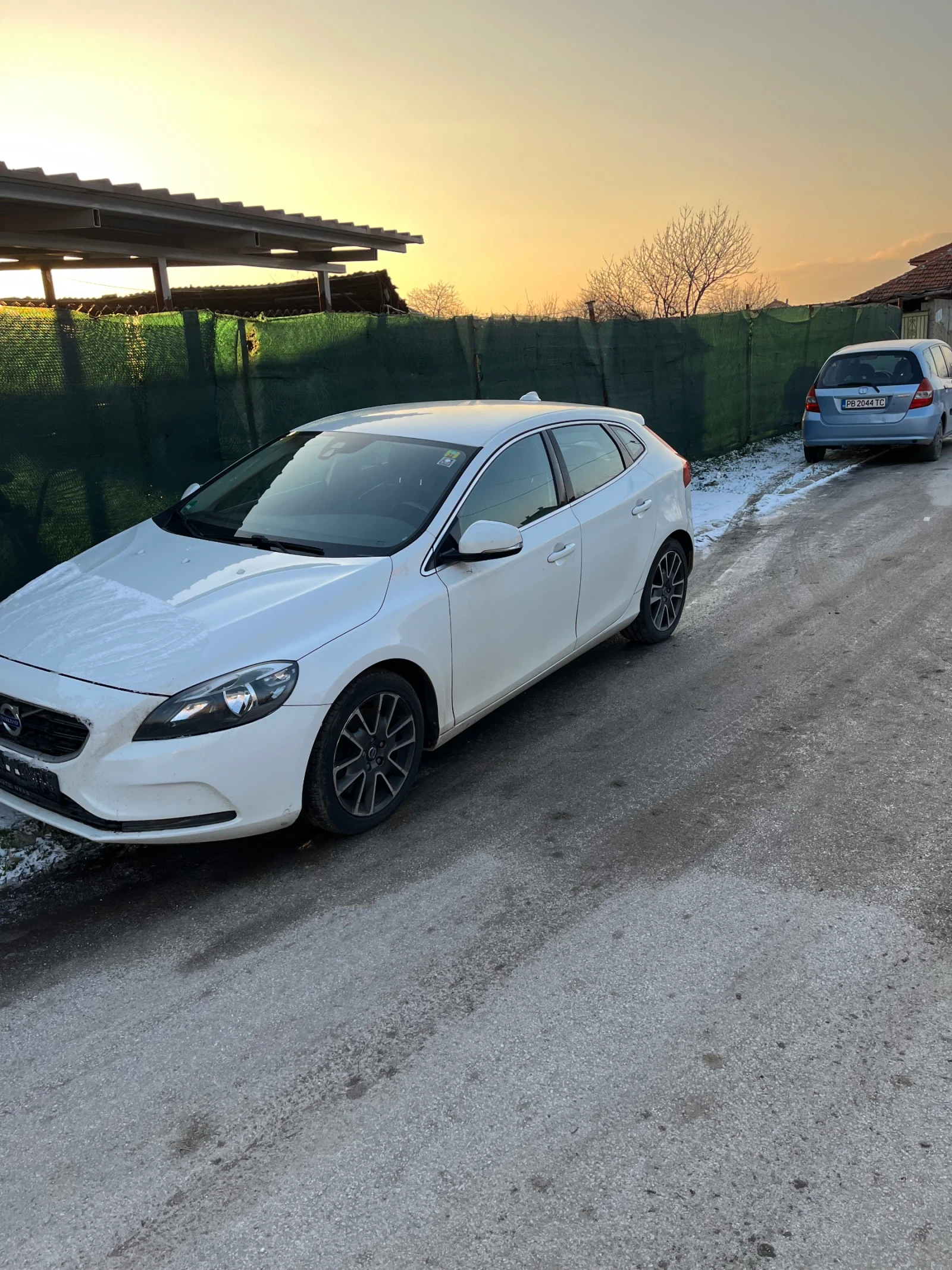 Volvo V40 2.0 190кс, снимка 1