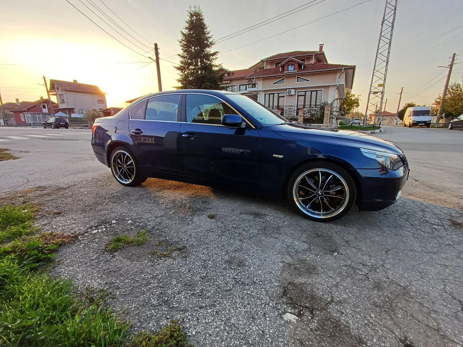 BMW 523 2.5i - изображение 2