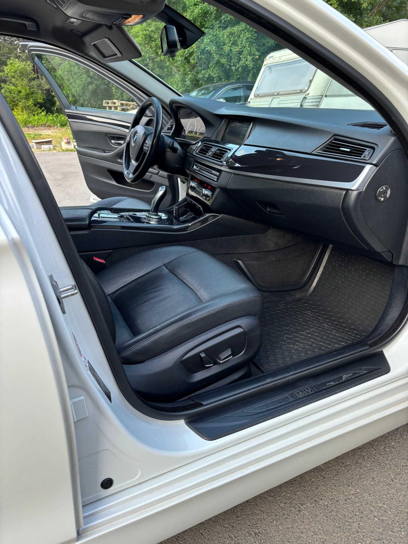 BMW 520 B47 | Mobile.bg   13