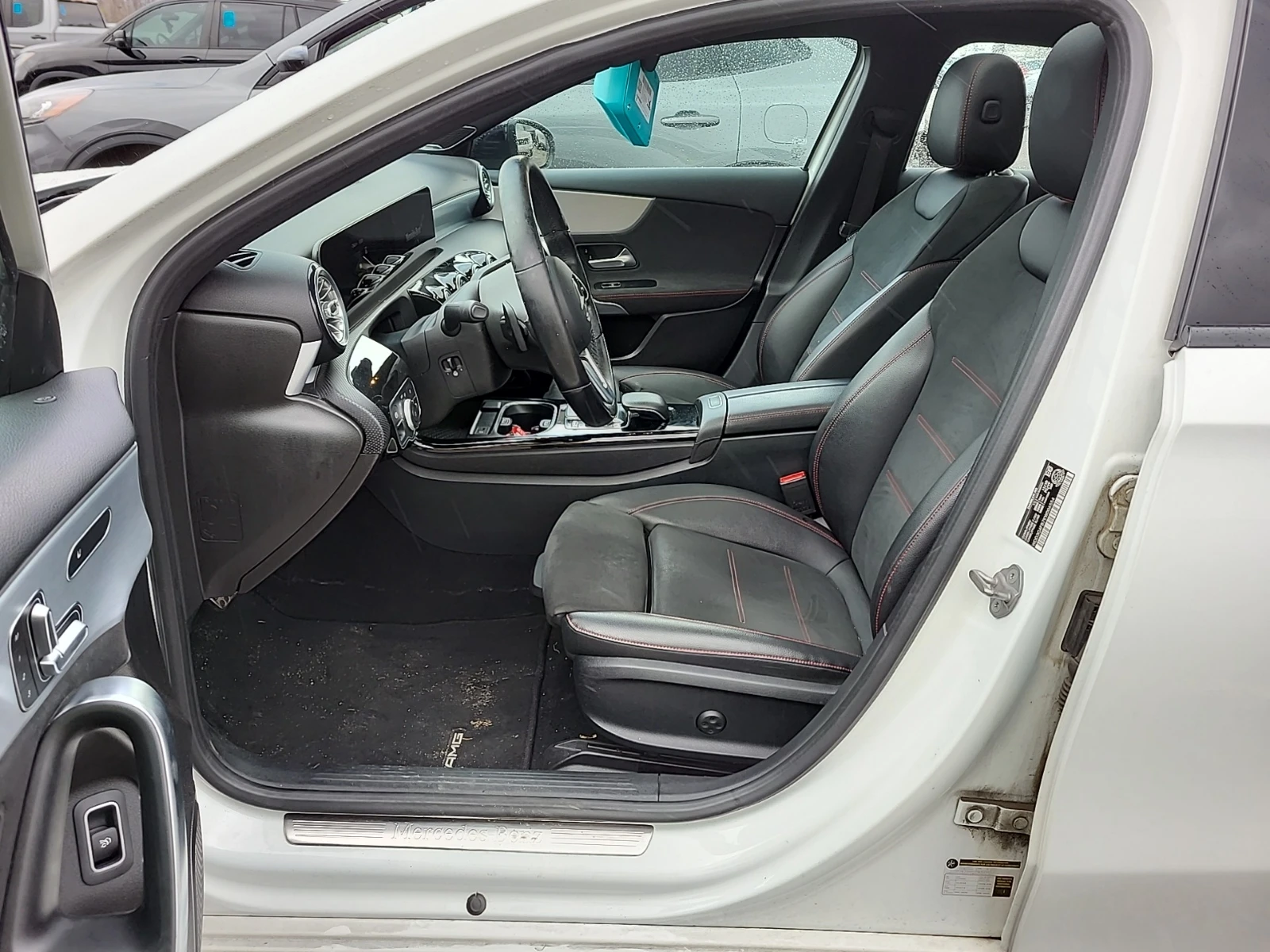 Mercedes-Benz A 220 4MATIC * CARFAX * БЕЗ ПЪРВОНАЧАЛНА ВНОСКА - изображение 5