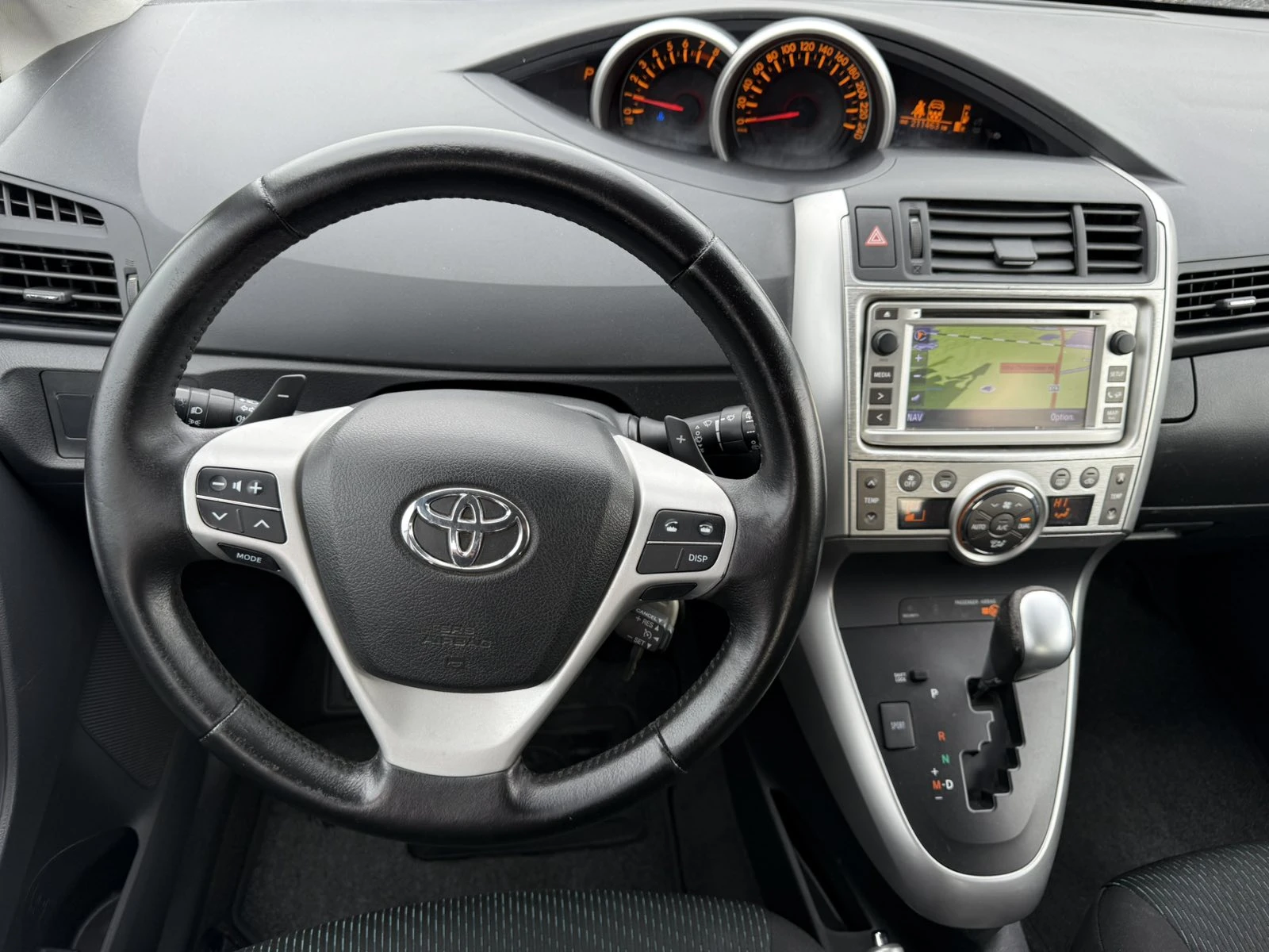 Toyota Verso 1.8i   | Mobile.bg   12