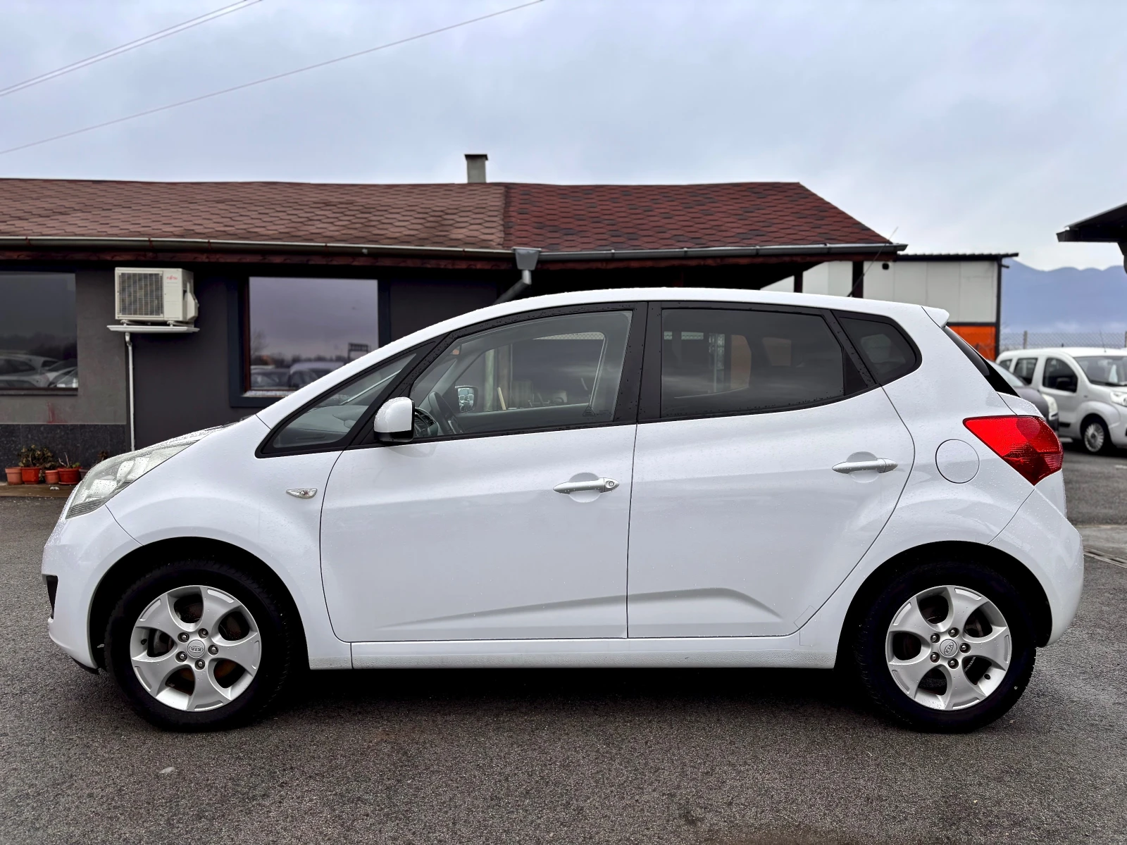 Kia Venga  - изображение 5