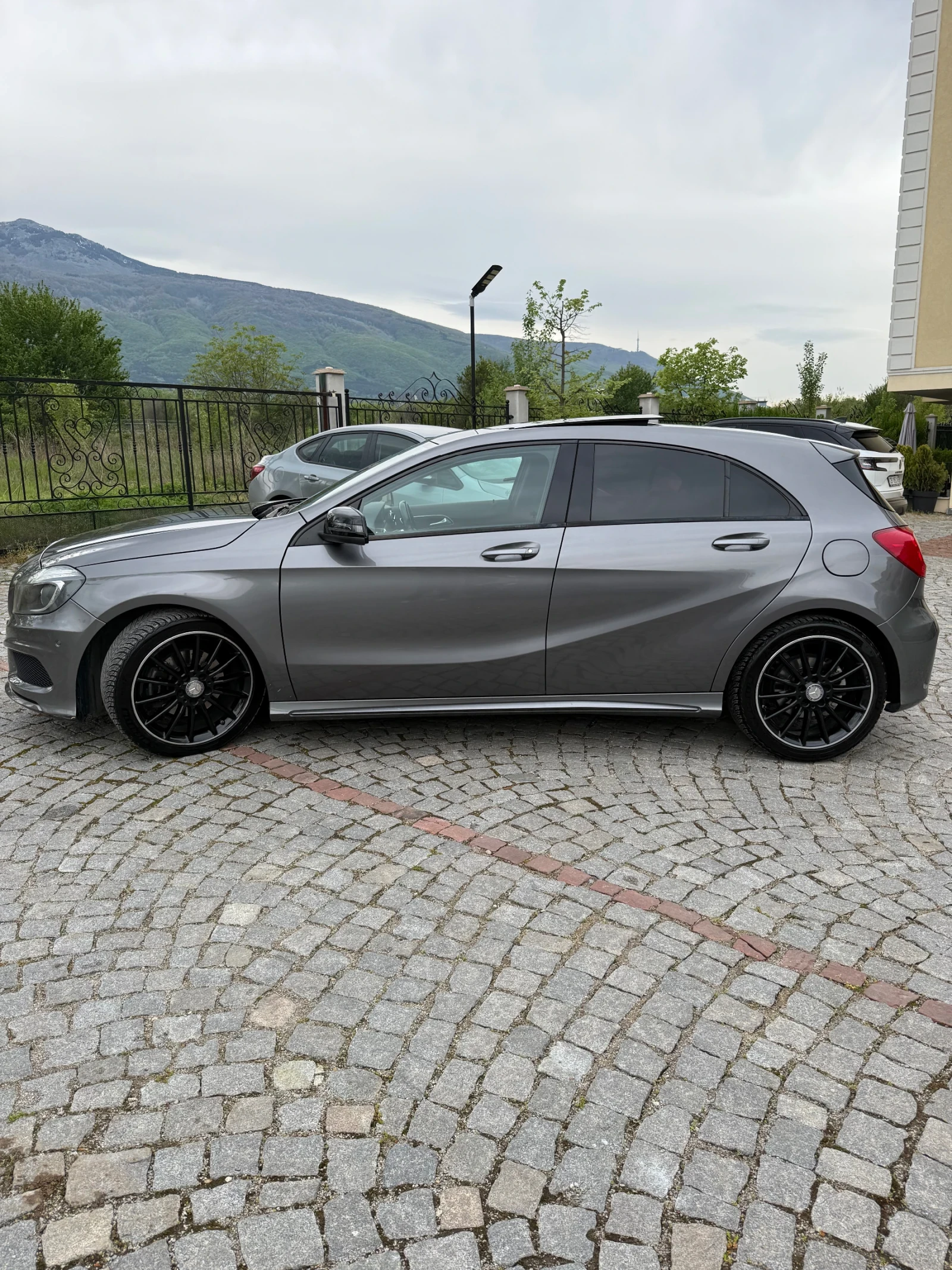 Mercedes-Benz A 200