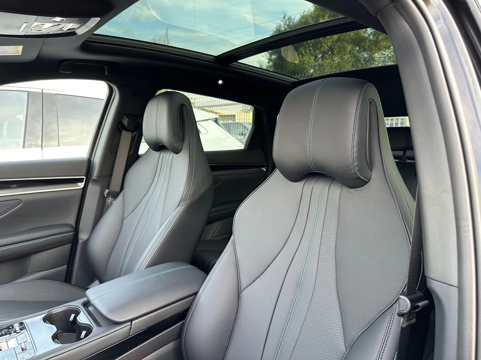 BYD Seal U 26kw/125 km electric range/DM-i Plug-in hibrid, снимка 9 - Автомобили и джипове - 53843951