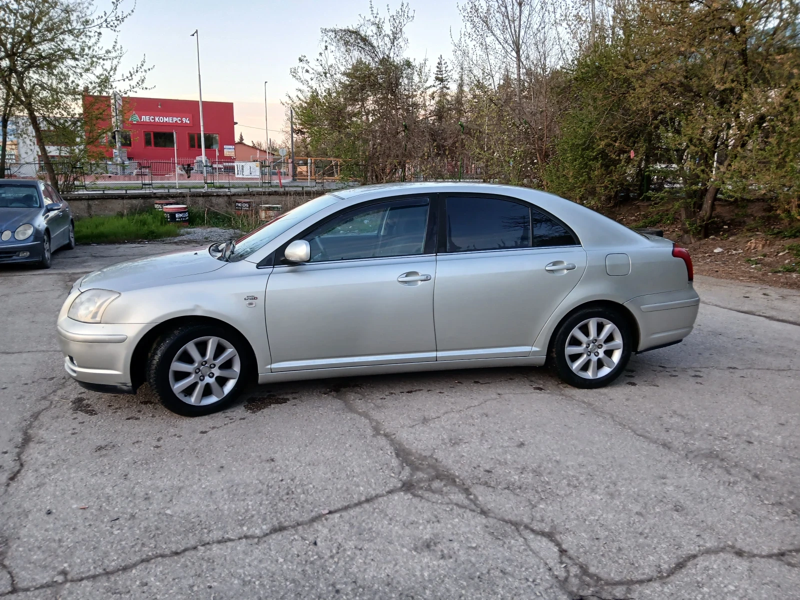 Toyota Avensis, снимка 7 - Автомобили и джипове - 54282746