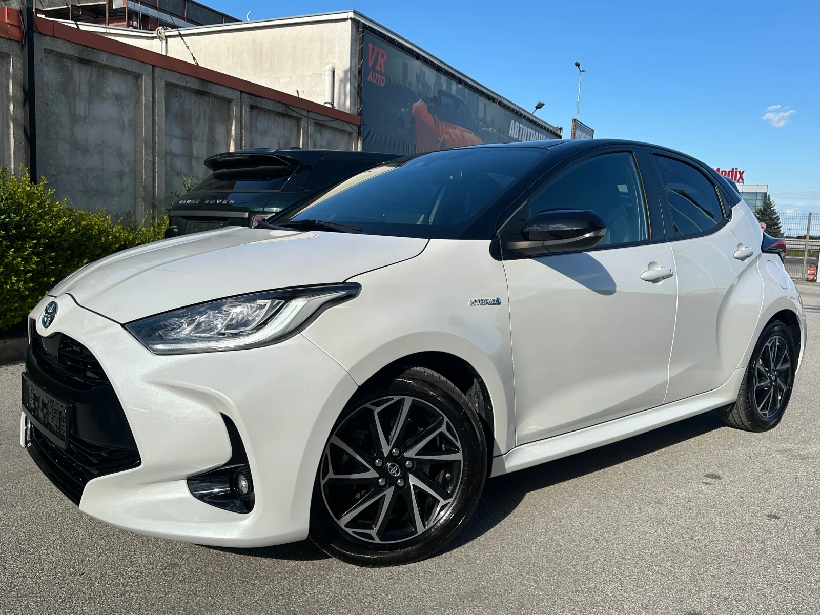 Toyota Yaris 1, 5Hybrid, Led, Digital, Distronic, 85000��, ���. | Mobile.bg � ����������� 1