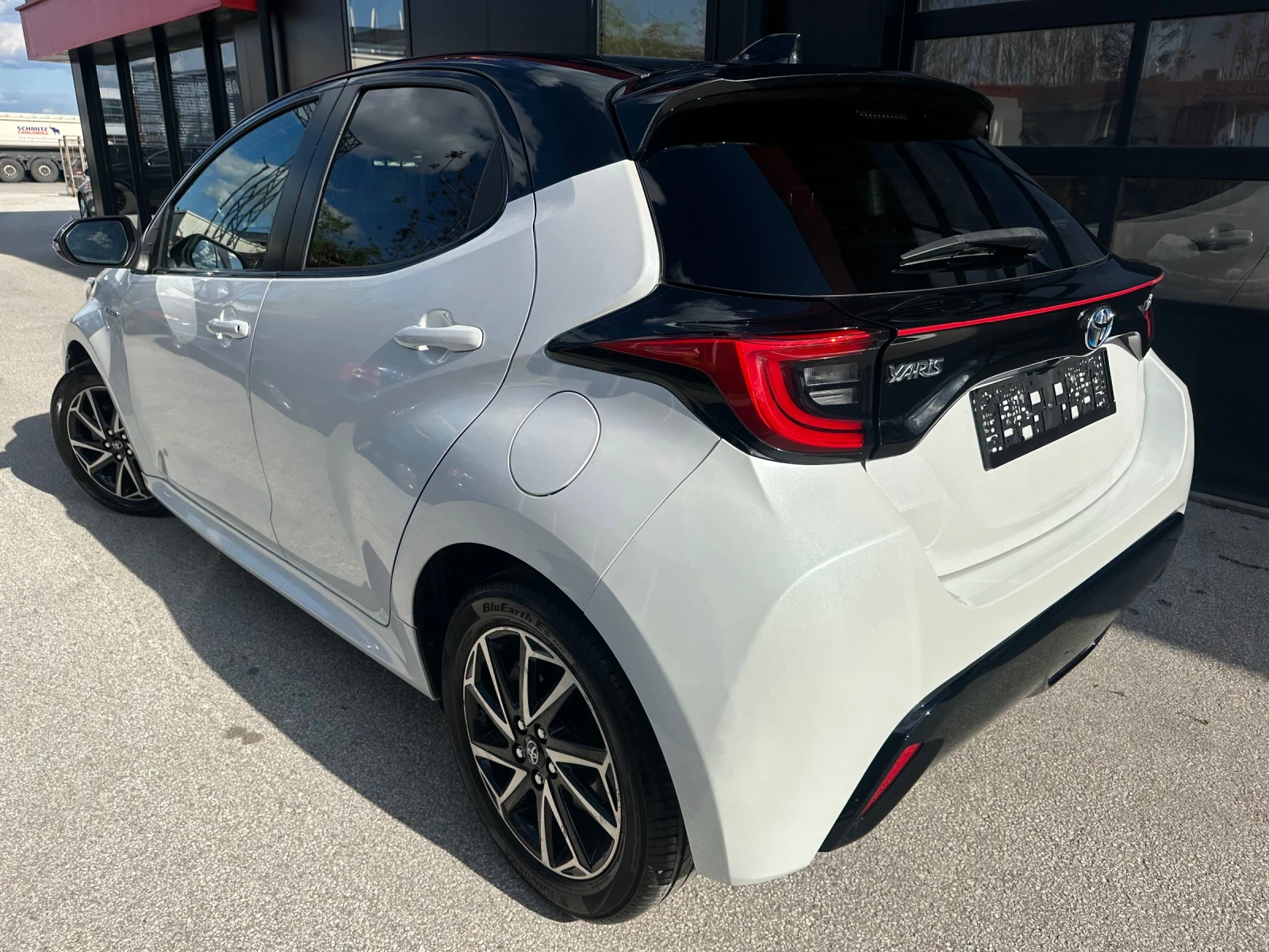 Toyota Yaris 1, 5Hybrid, Led, Digital, Distronic, 85000��, ���. | Mobile.bg � ����������� 7