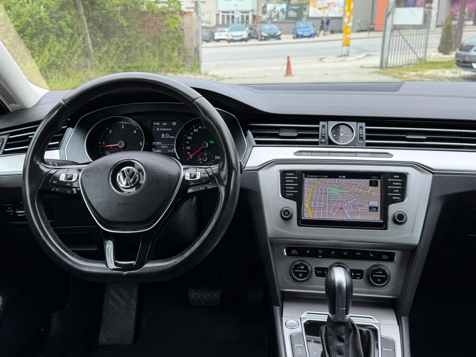 VW Passat 2.0 TDI DSG, снимка 13 - Автомобили и джипове - 54359052