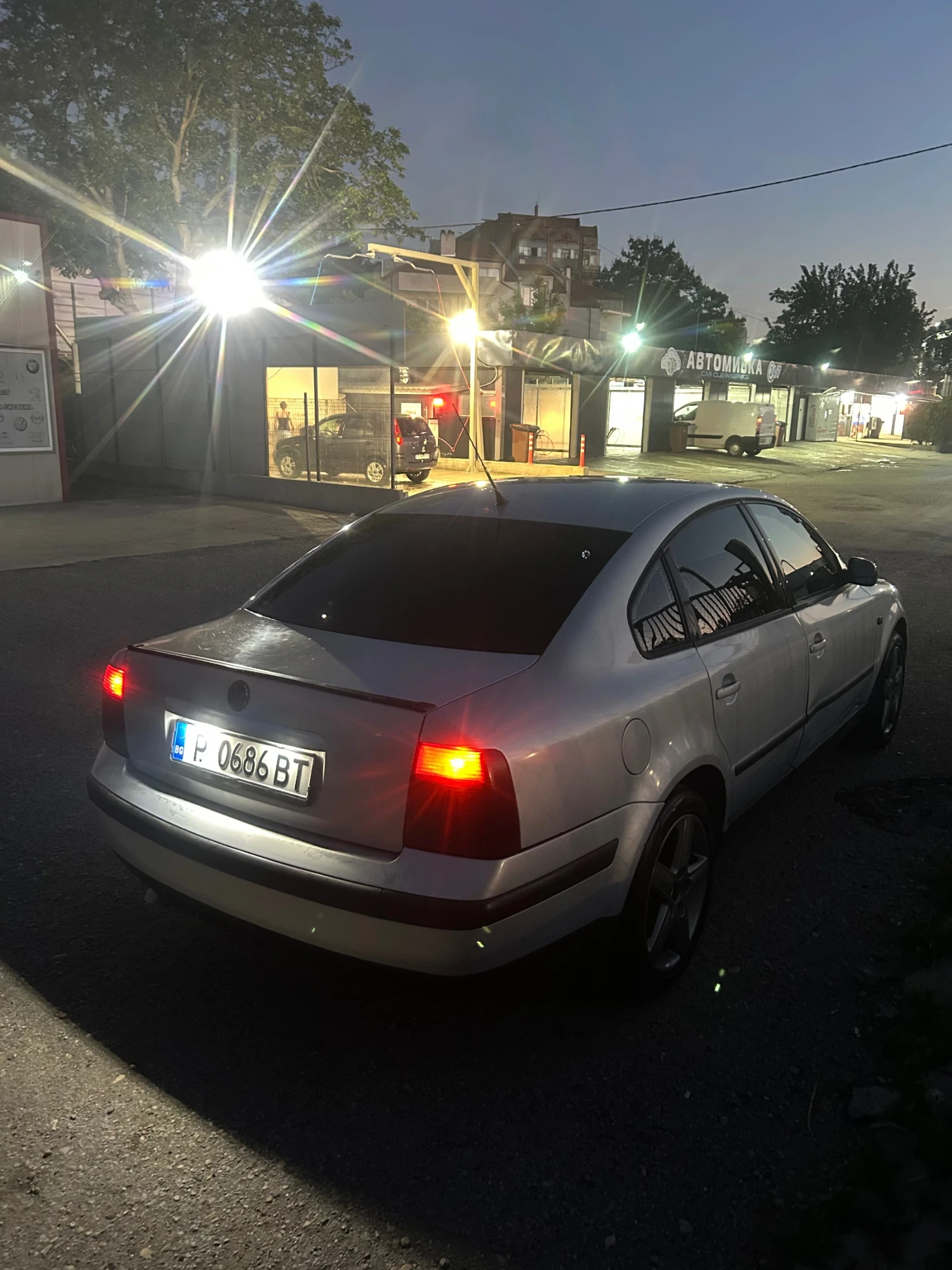 VW Passat, снимка 5 - Автомобили и джипове - 54683650