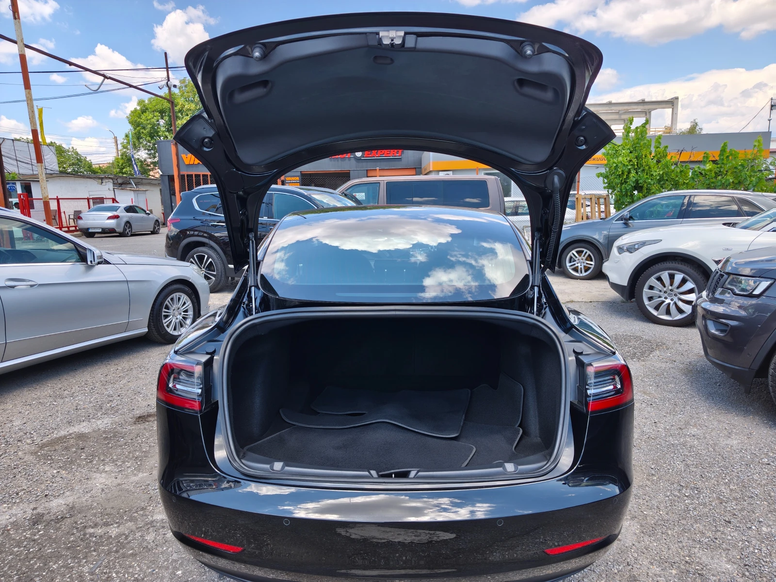 Tesla Model 3 DUAL MOTOR LONG RANGE AWD, снимка 10 - Автомобили и джипове - 55187486