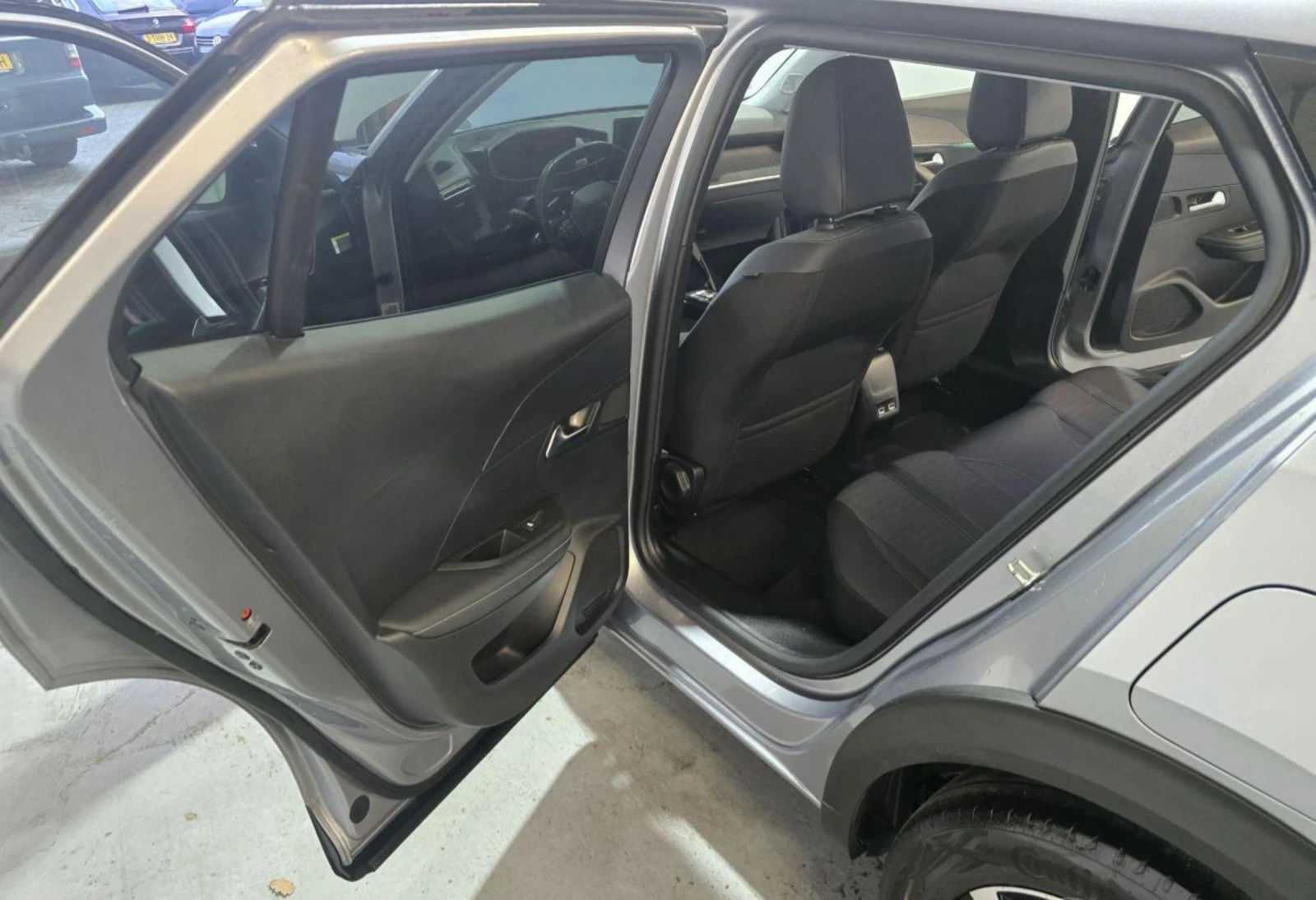 Peugeot 2008 Alurre, снимка 8 - Автомобили и джипове - 55220083