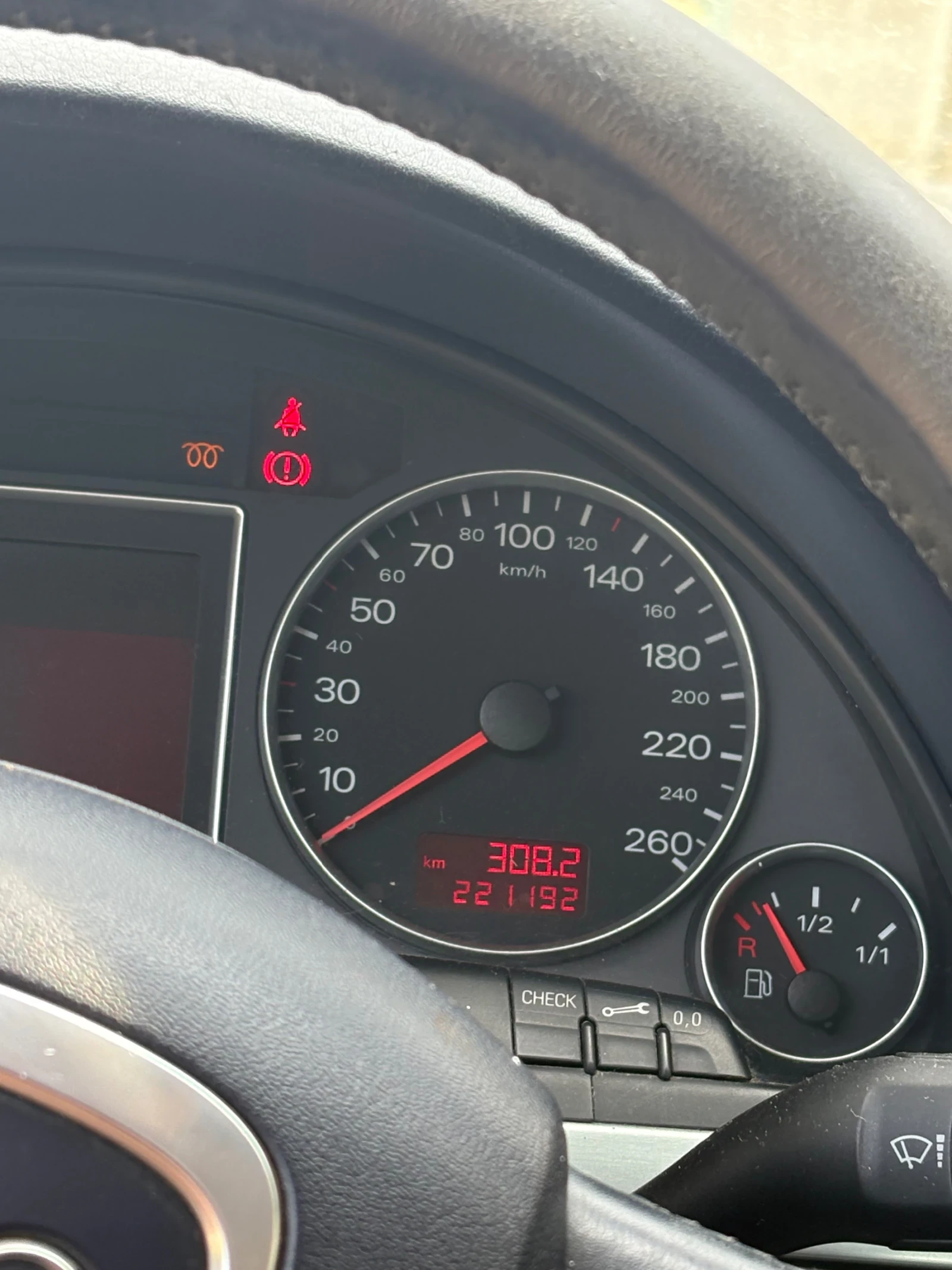 Audi A4, снимка 11 - Автомобили и джипове - 55252549