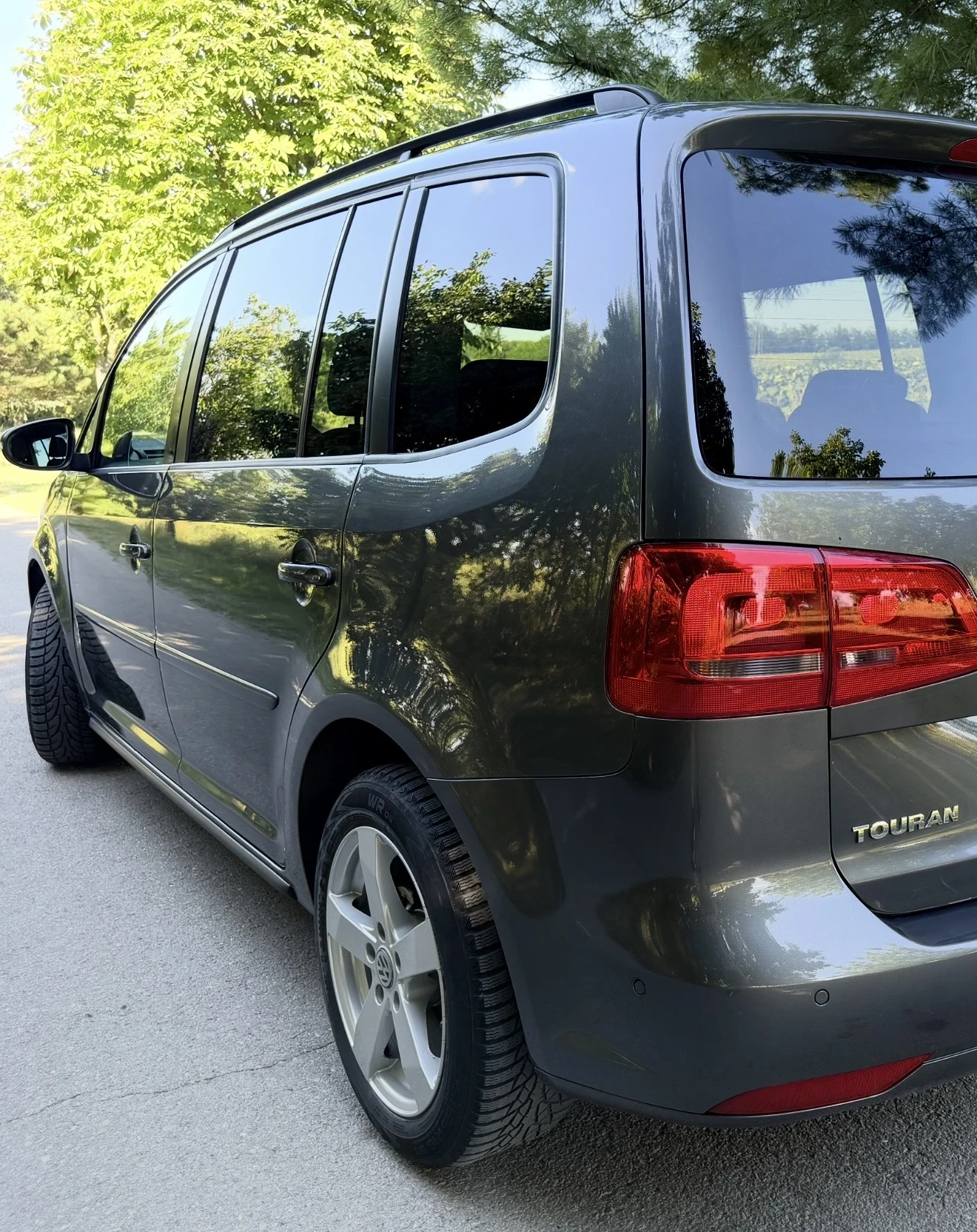 VW Touran, снимка 5 - Автомобили и джипове - 55467359
