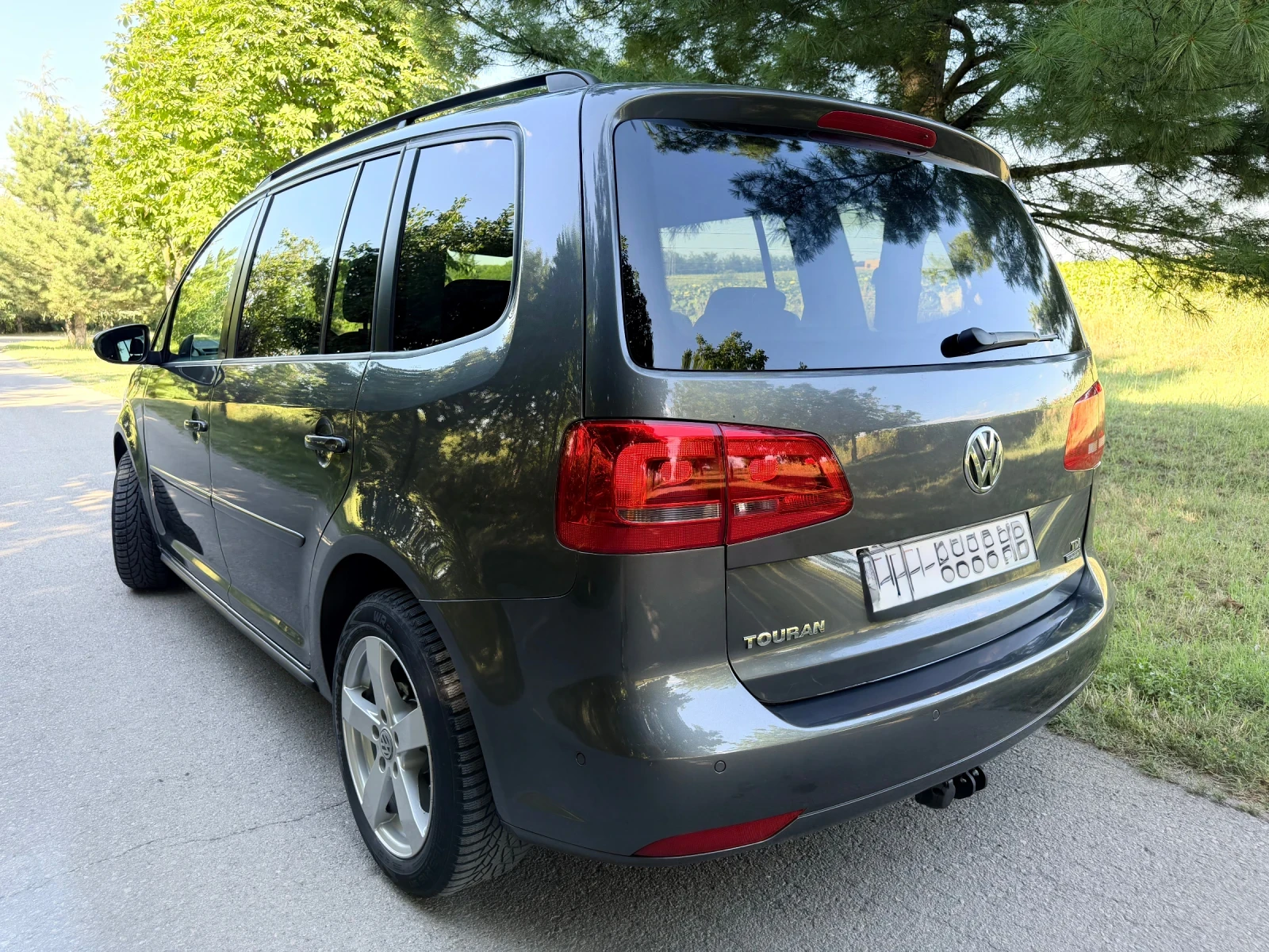 VW Touran, снимка 3 - Автомобили и джипове - 55467359