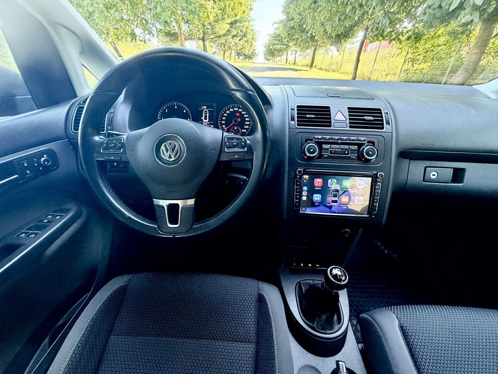 VW Touran, снимка 13 - Автомобили и джипове - 55467359