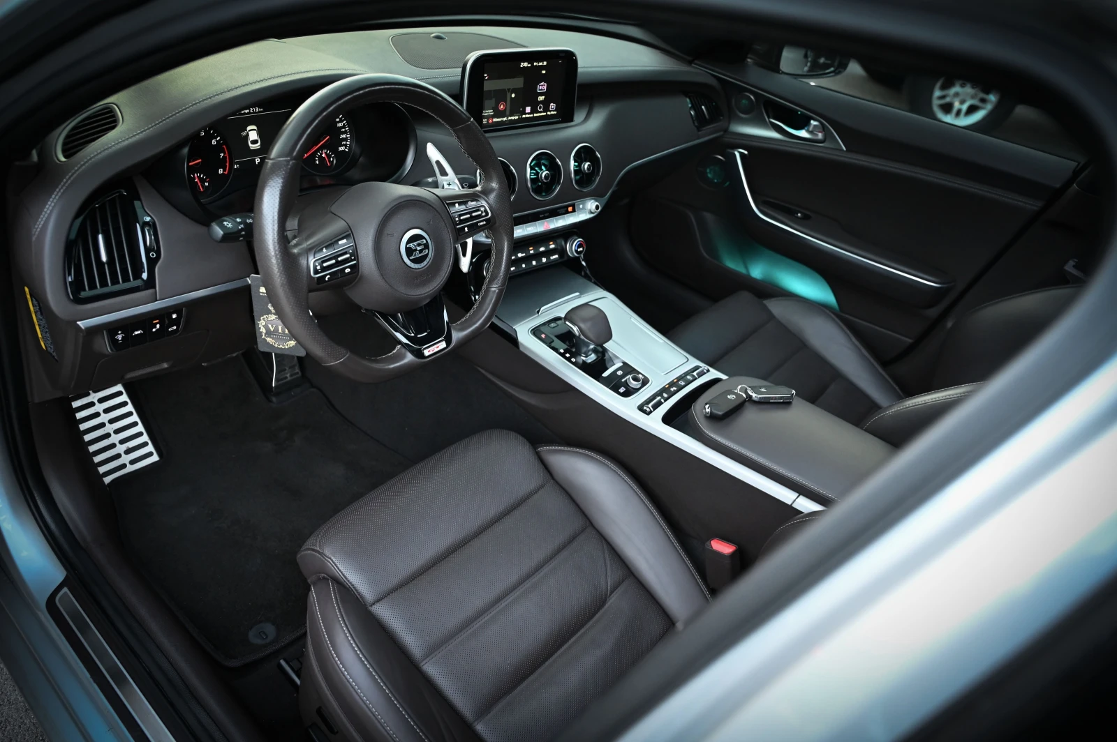 Kia Stinger 3.3 TURBO GT / УНИКАТ !!!, снимка 9 - Автомобили и джипове - 55485622