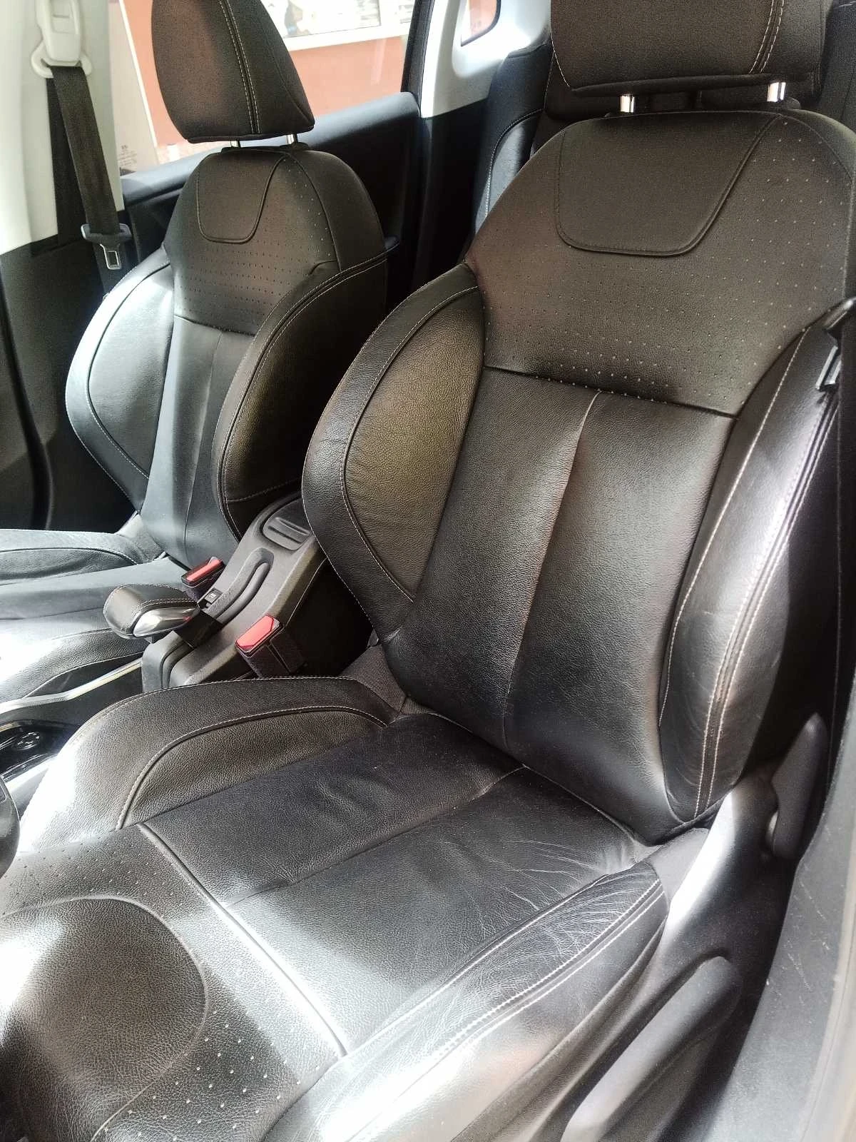Peugeot 2008, снимка 3 - Автомобили и джипове - 55493960